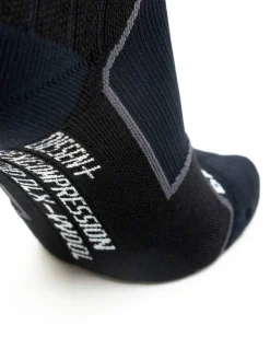 Therm-ic Dissent GFX Compression Hybrid DLX-Wool Best
